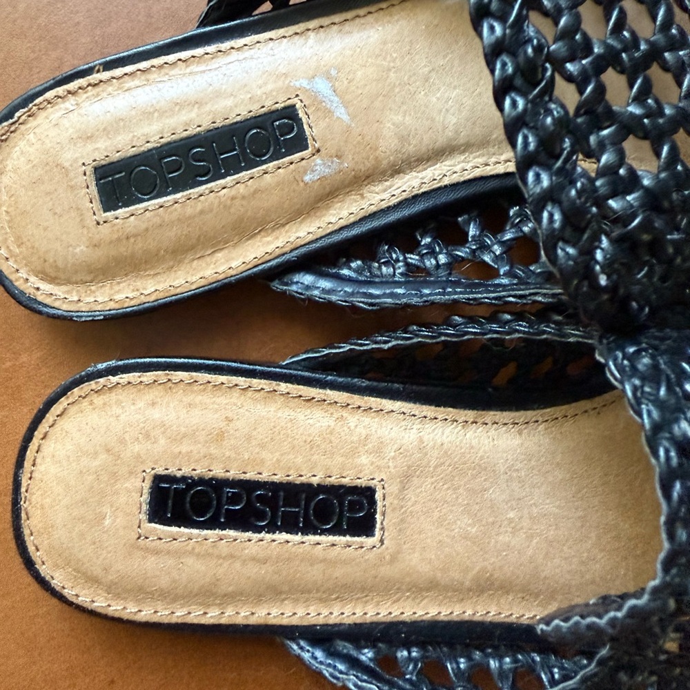 Topshop Black Woven Mules - Picture 4 of 6
